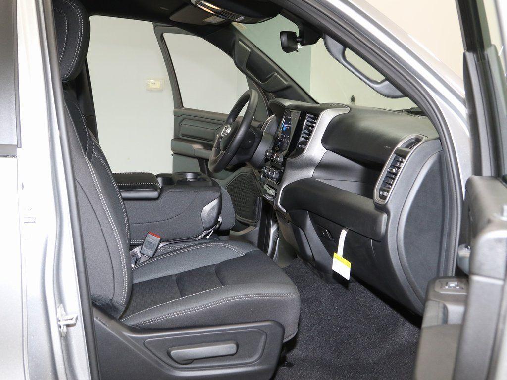 new 2025 Ram 1500 car, priced at $43,447