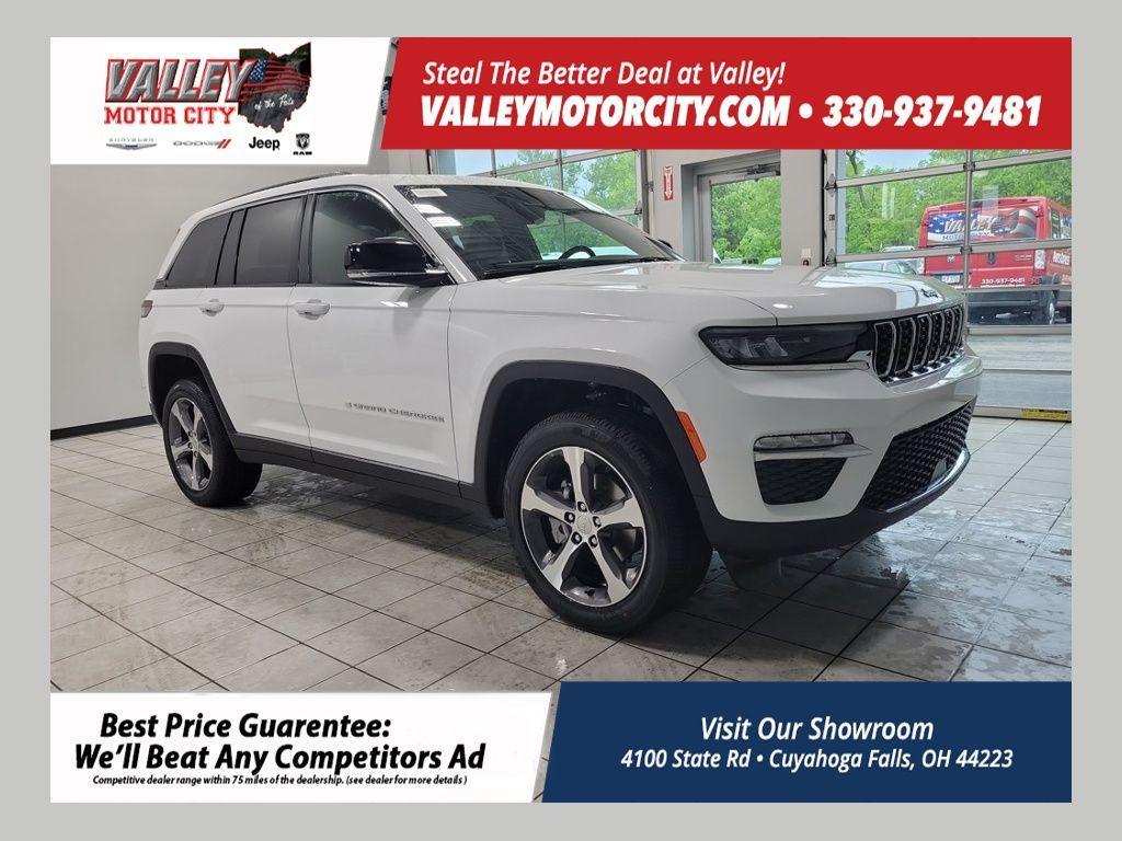 new 2025 Jeep Grand Cherokee car, priced at $43,680