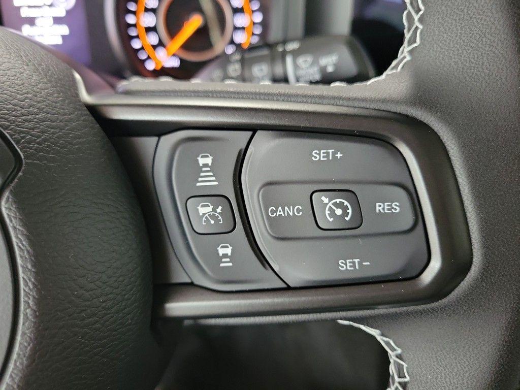new 2025 Jeep Wrangler car, priced at $44,115