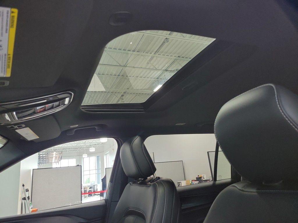 new 2025 Jeep Grand Cherokee L car, priced at $45,523