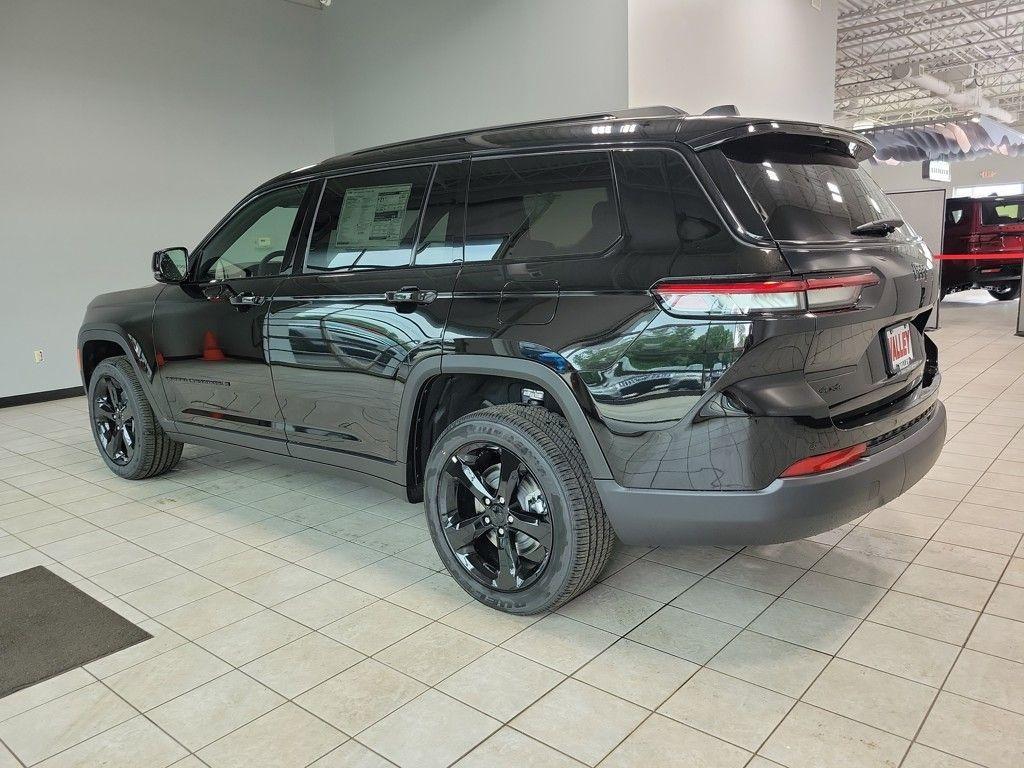 new 2025 Jeep Grand Cherokee L car, priced at $45,022