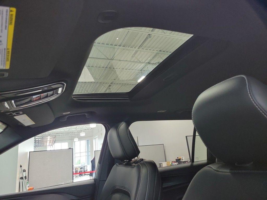 new 2025 Jeep Grand Cherokee L car, priced at $45,022