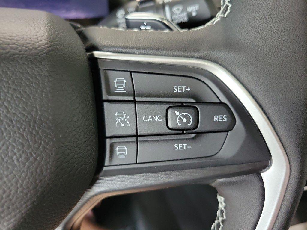 new 2025 Jeep Grand Cherokee L car, priced at $45,523