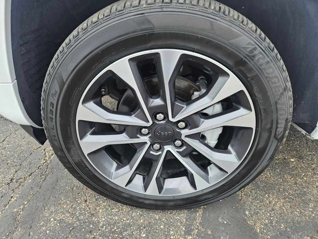 used 2024 Jeep Grand Cherokee car, priced at $51,000