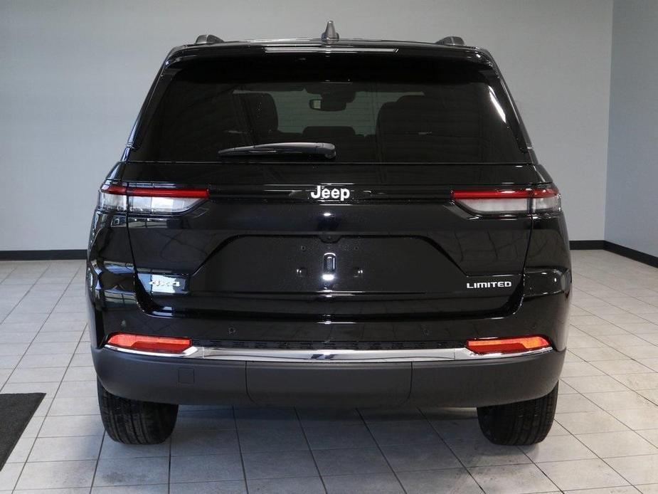 new 2024 Jeep Grand Cherokee car, priced at $50,560