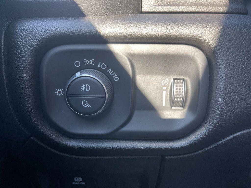 new 2024 Ram 1500 car, priced at $52,393