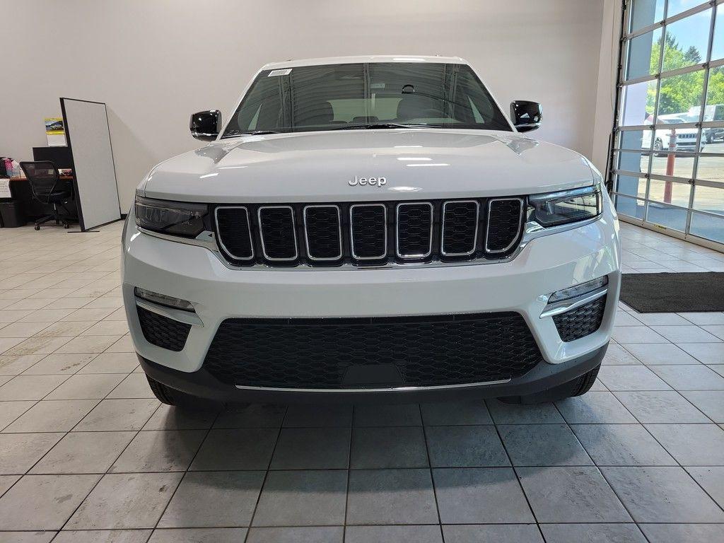 new 2025 Jeep Grand Cherokee car, priced at $42,846
