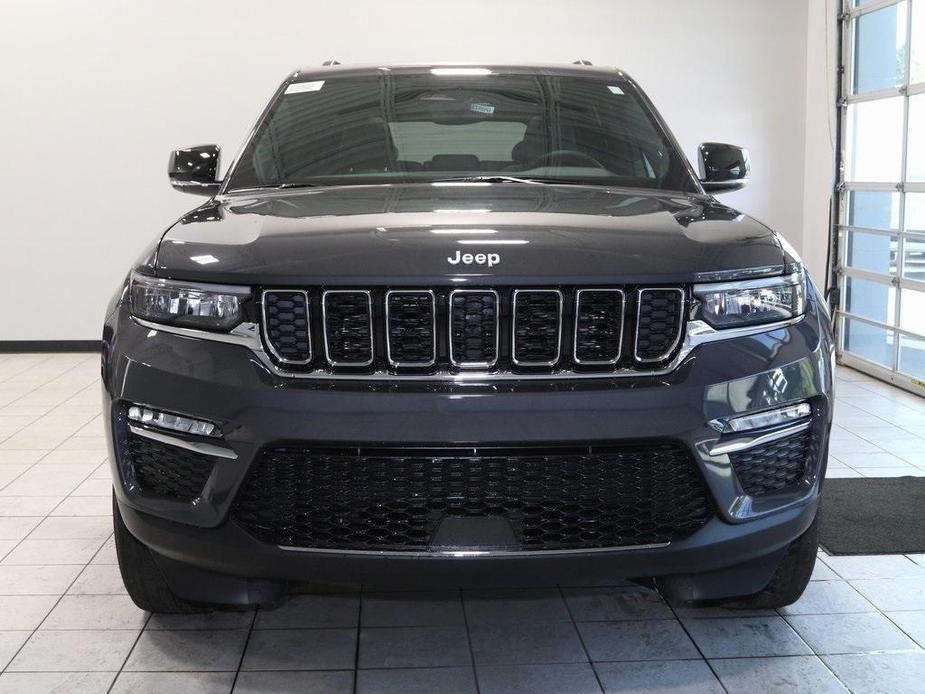 new 2024 Jeep Grand Cherokee car, priced at $43,761