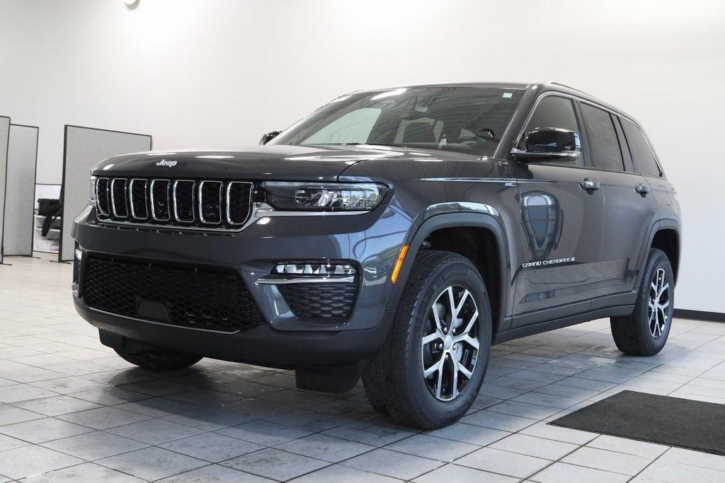 new 2024 Jeep Grand Cherokee car, priced at $43,761