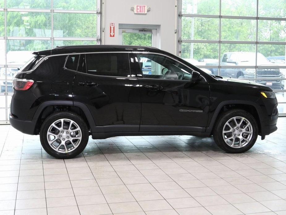 new 2024 Jeep Compass car, priced at $31,857