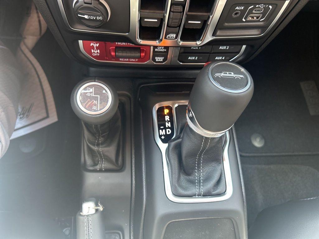 new 2025 Jeep Gladiator car, priced at $54,278