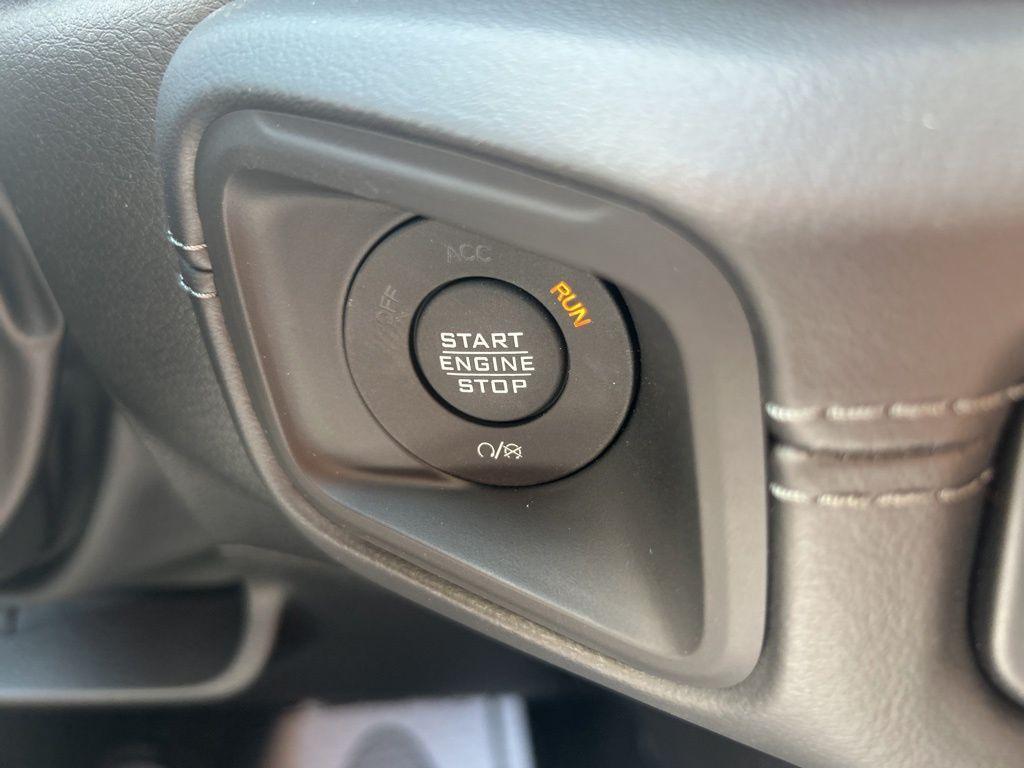 new 2025 Jeep Gladiator car, priced at $54,278