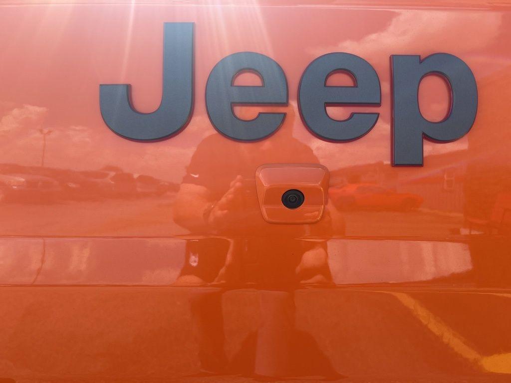 new 2025 Jeep Gladiator car, priced at $54,278