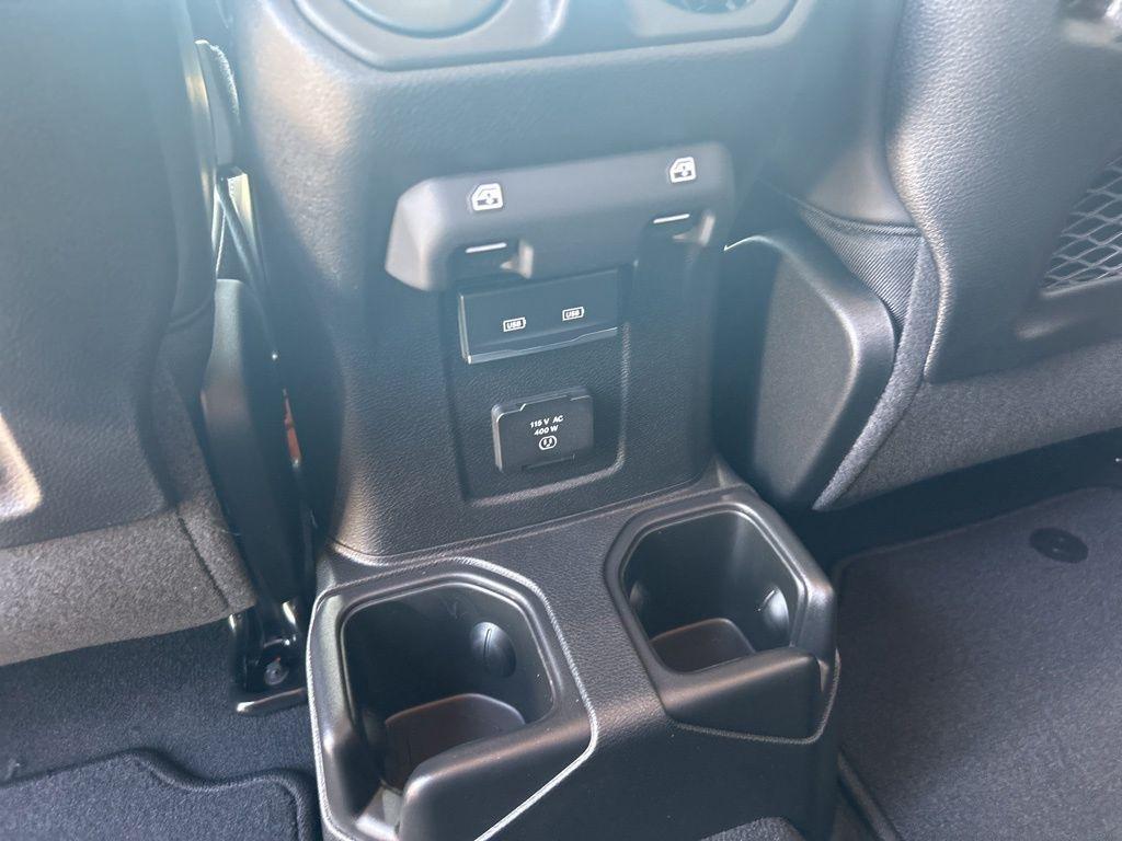 new 2025 Jeep Gladiator car, priced at $54,278