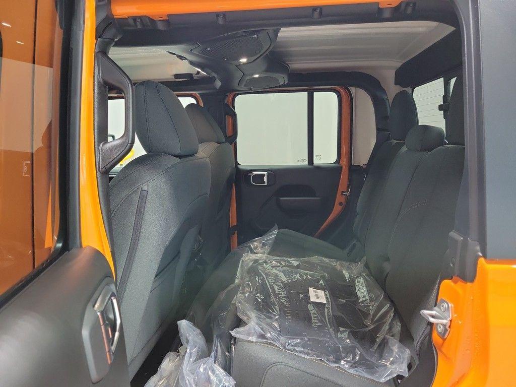 new 2025 Jeep Gladiator car, priced at $50,700