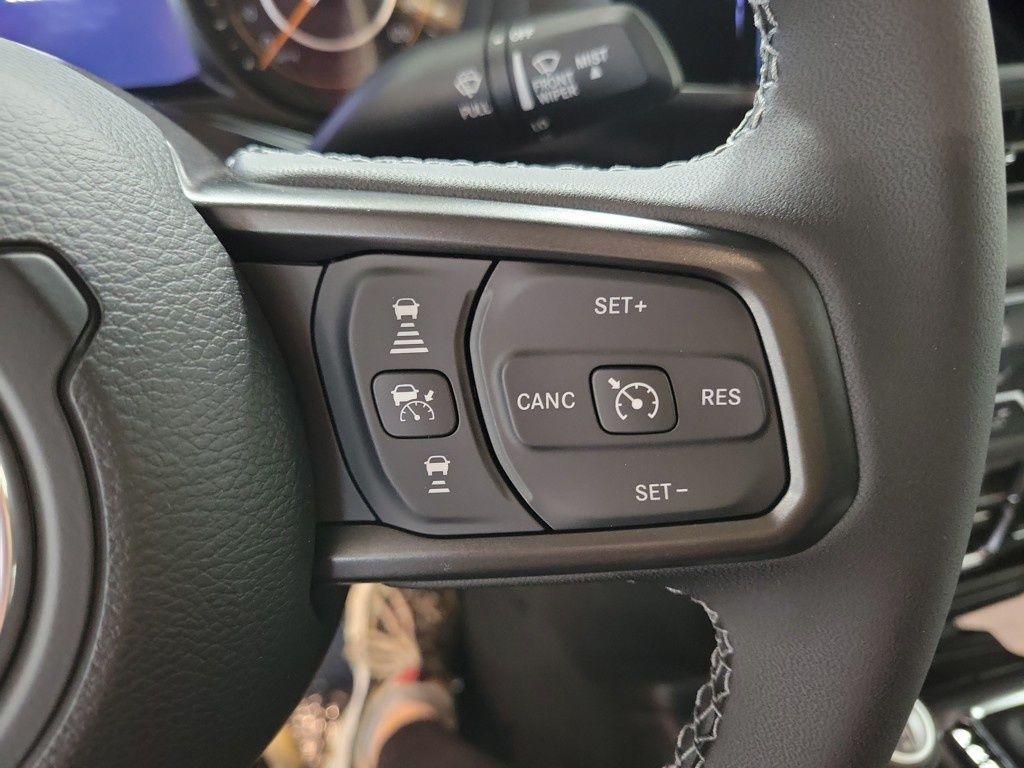 new 2025 Jeep Gladiator car, priced at $57,456