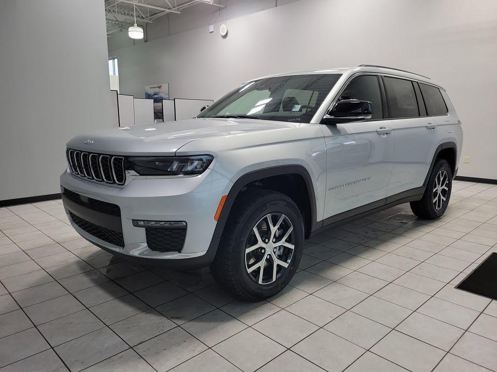 new 2025 Jeep Grand Cherokee L car, priced at $48,576