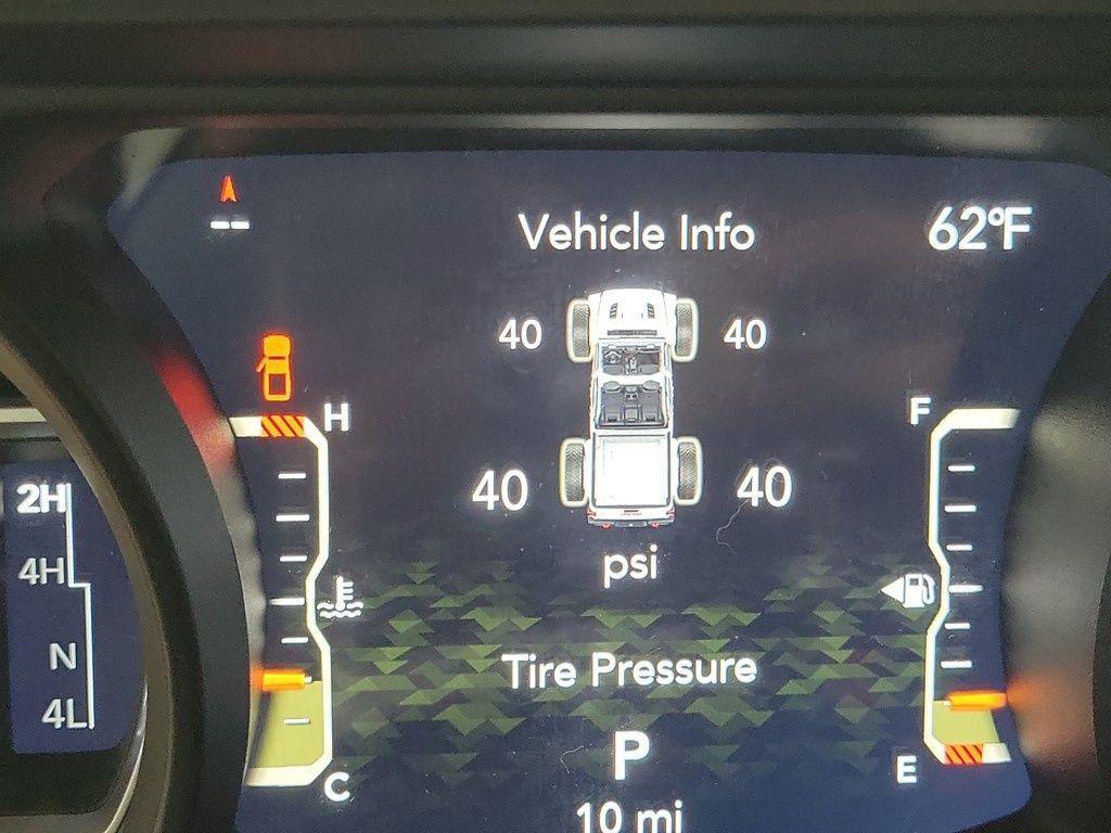 new 2025 Jeep Gladiator car, priced at $45,489