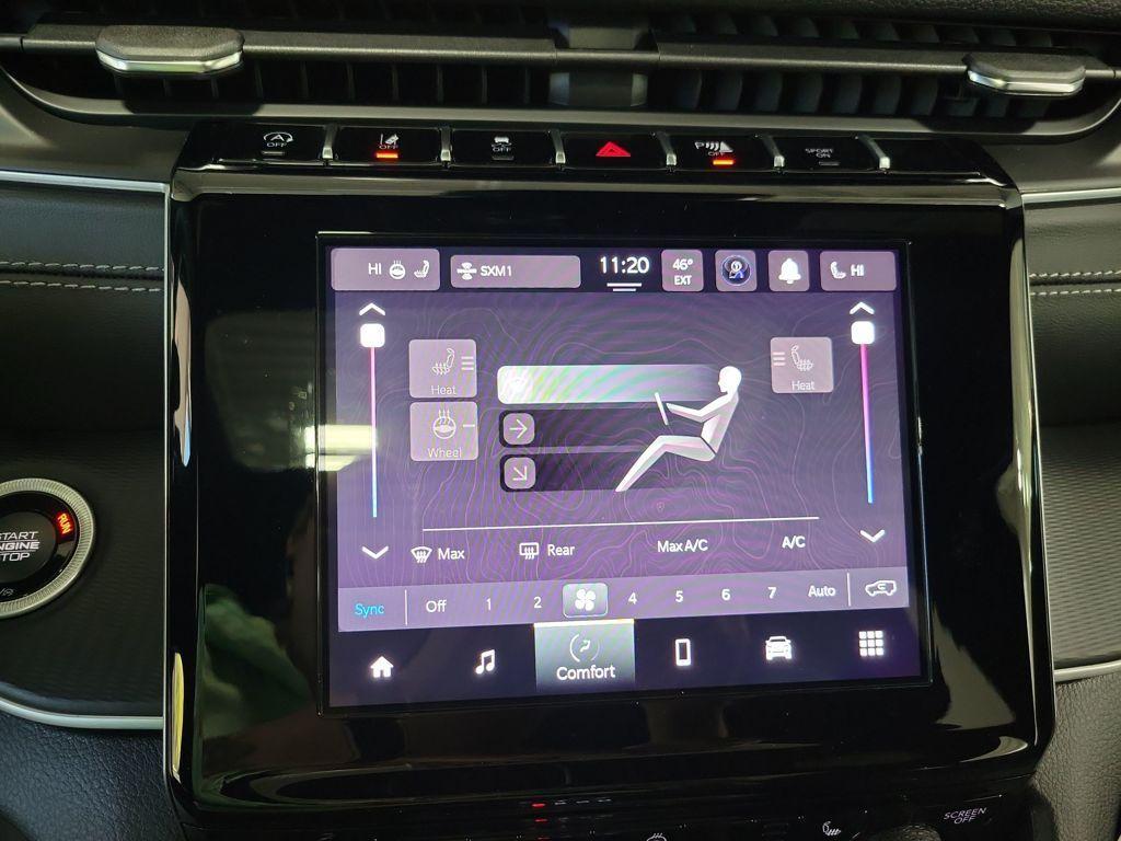 new 2025 Jeep Grand Cherokee car, priced at $40,156