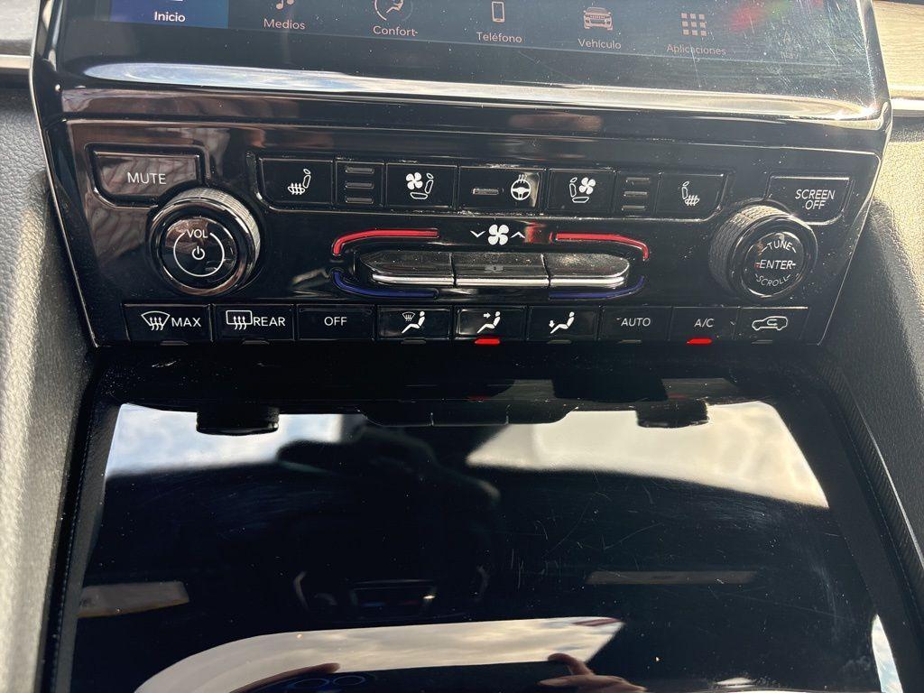 used 2024 Jeep Grand Cherokee L car, priced at $35,499