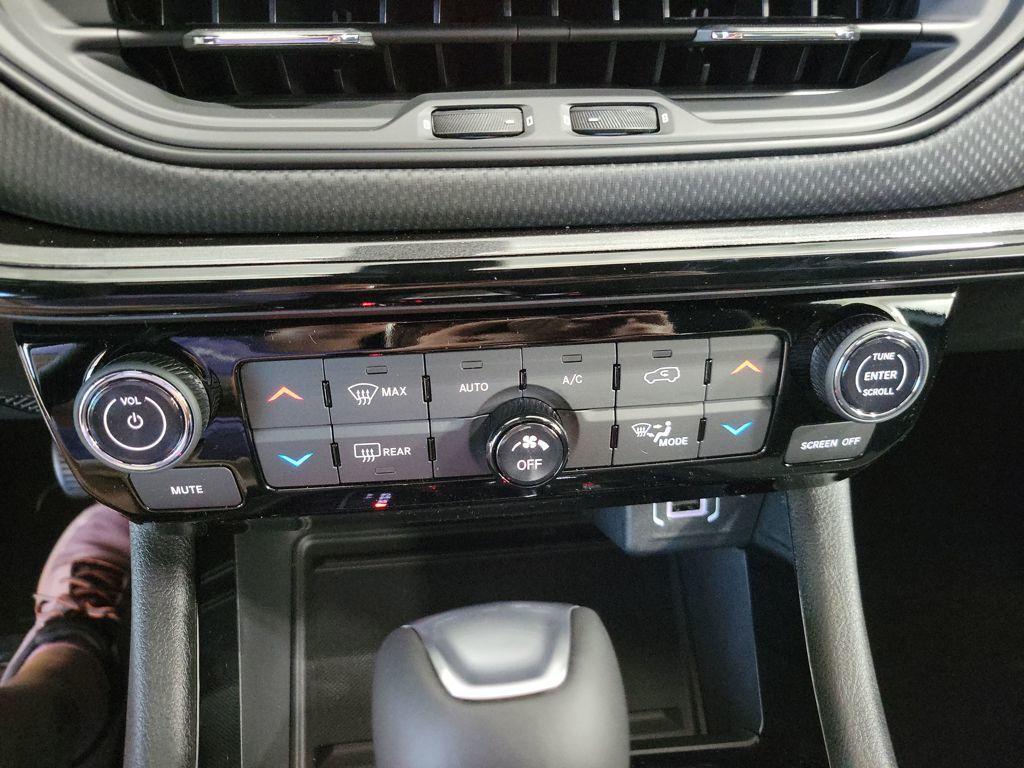 new 2026 Jeep Compass car, priced at $35,005