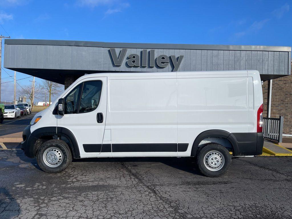 new 2025 Ram ProMaster 2500 car, priced at $49,305