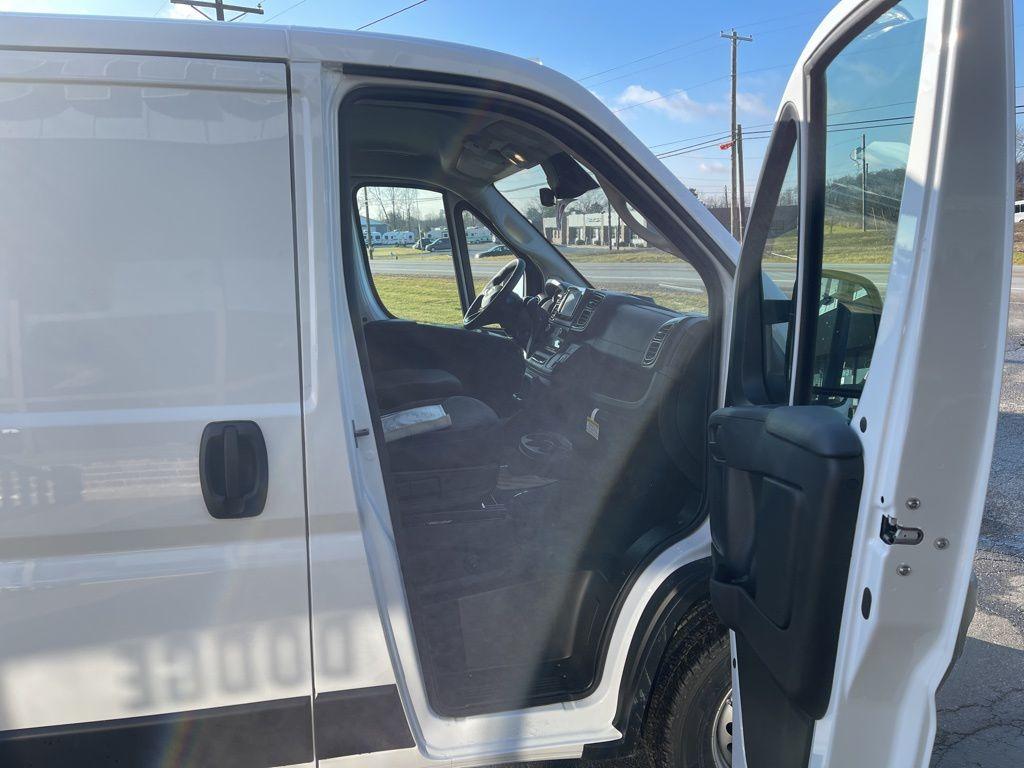 new 2025 Ram ProMaster 2500 car, priced at $49,305
