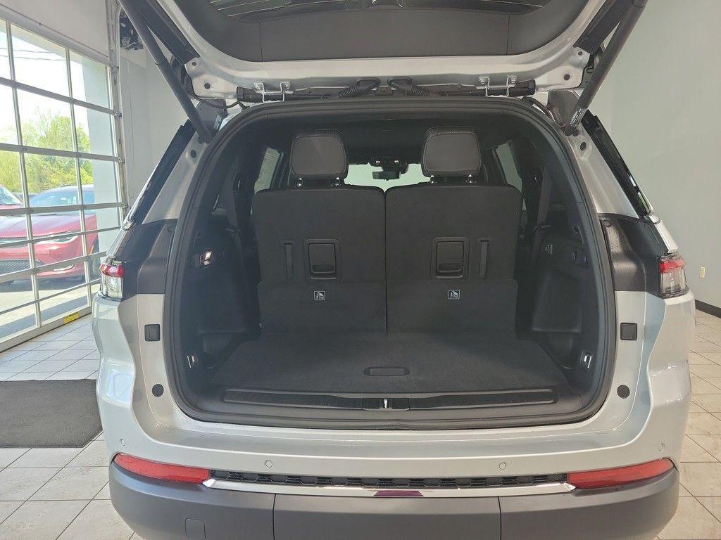 new 2025 Jeep Grand Cherokee L car, priced at $51,448
