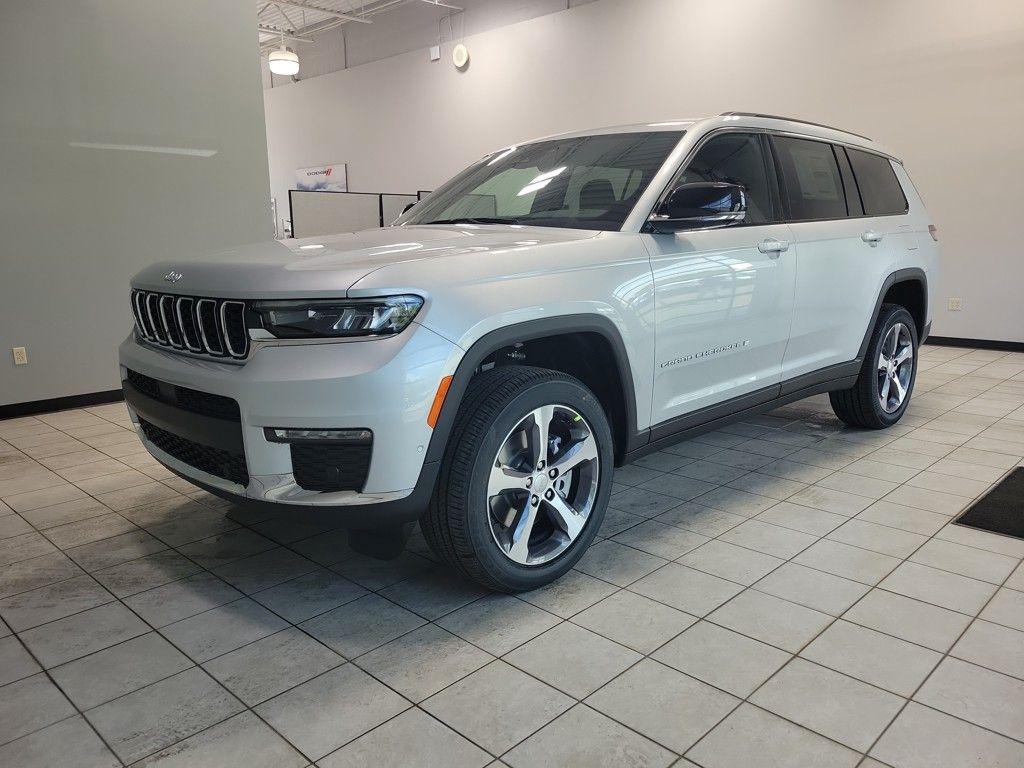 new 2025 Jeep Grand Cherokee L car, priced at $51,448