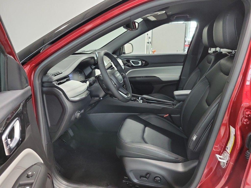 new 2025 Jeep Compass car, priced at $32,485