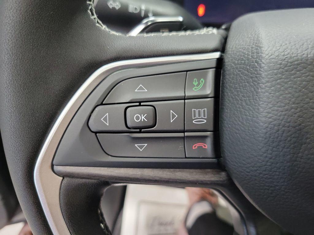 new 2025 Jeep Grand Cherokee car, priced at $47,729