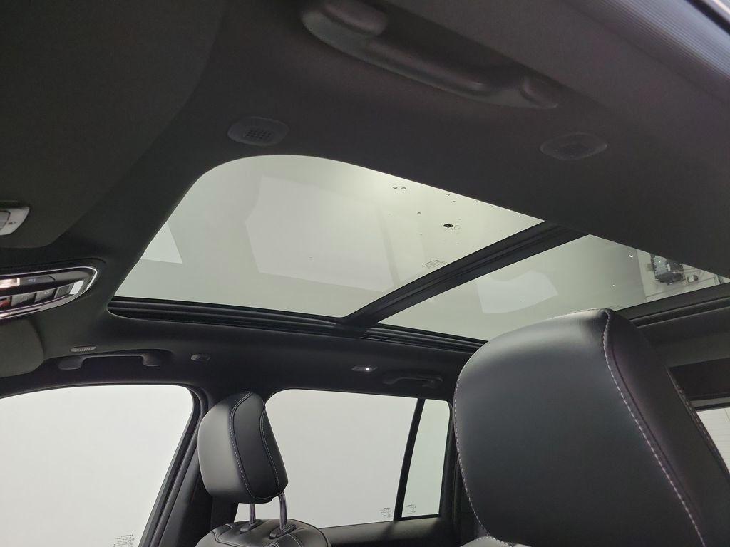 new 2025 Jeep Grand Cherokee car, priced at $47,729