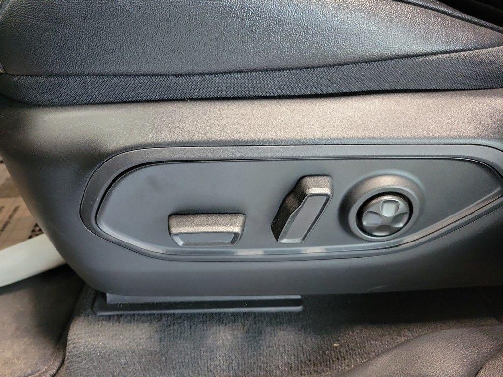 used 2024 Jeep Grand Cherokee L car, priced at $36,999