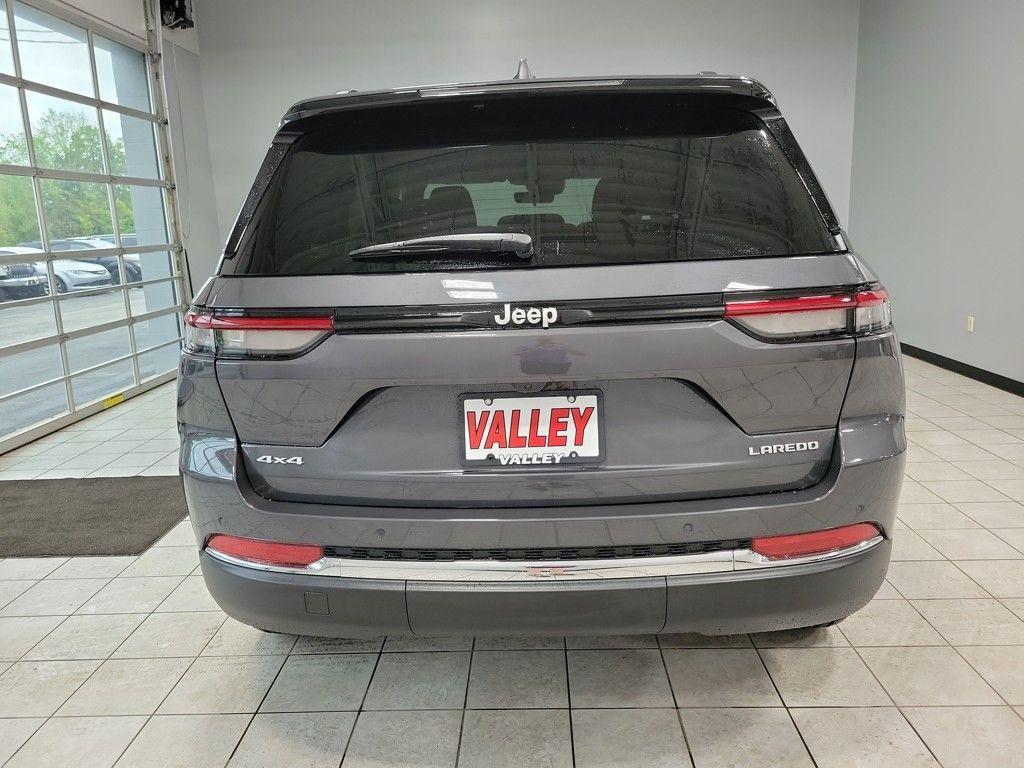 new 2025 Jeep Grand Cherokee car, priced at $38,675