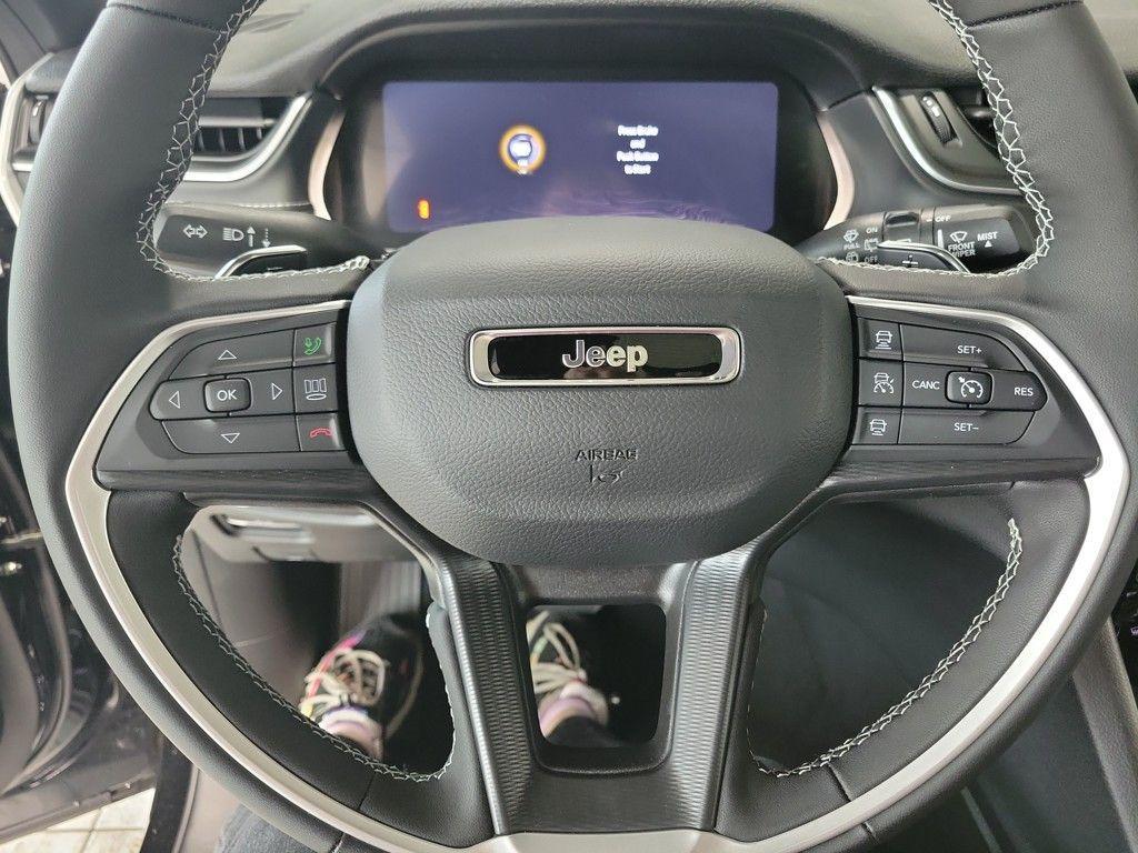 new 2025 Jeep Grand Cherokee L car, priced at $42,350