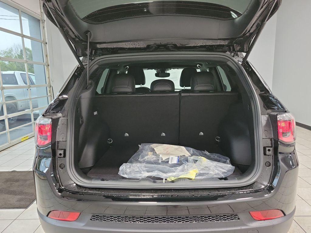 new 2026 Jeep Compass car, priced at $36,100