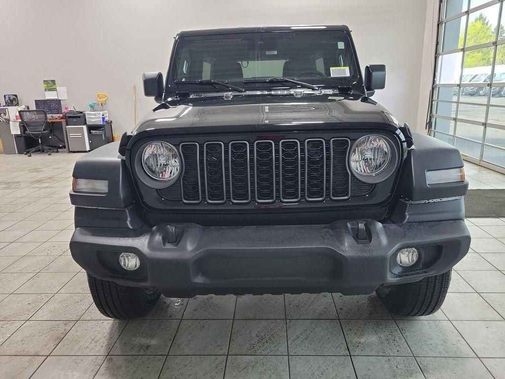 new 2025 Jeep Wrangler car, priced at $46,985