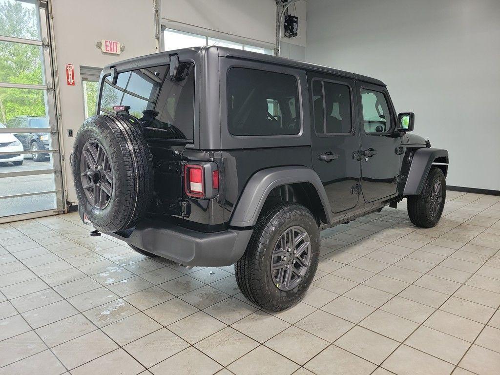 new 2025 Jeep Wrangler car, priced at $46,985