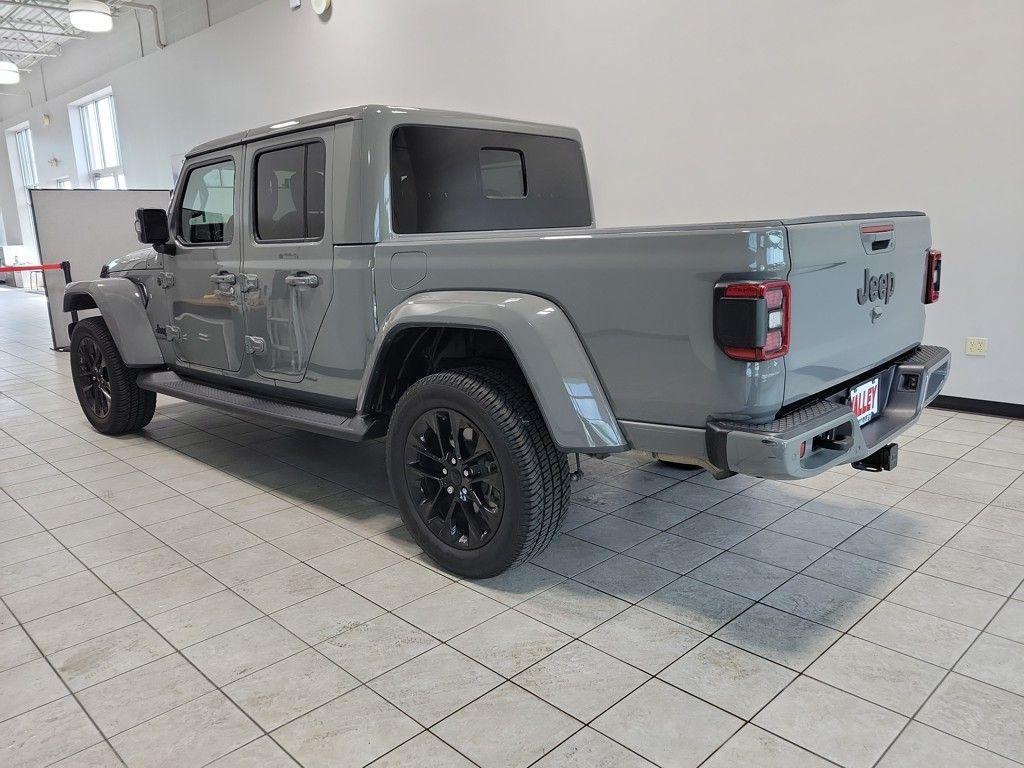 used 2022 Jeep Gladiator car, priced at $33,000