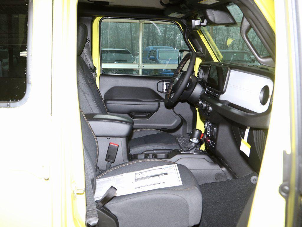 new 2024 Jeep Gladiator car, priced at $46,543
