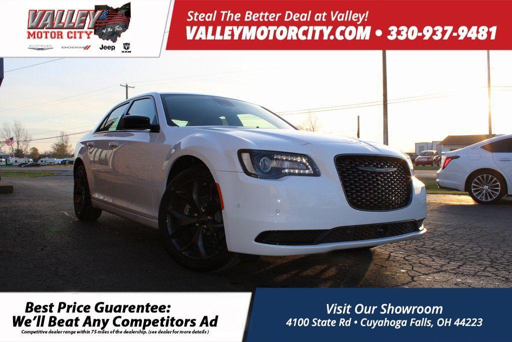 new 2023 Chrysler 300 car, priced at $33,315