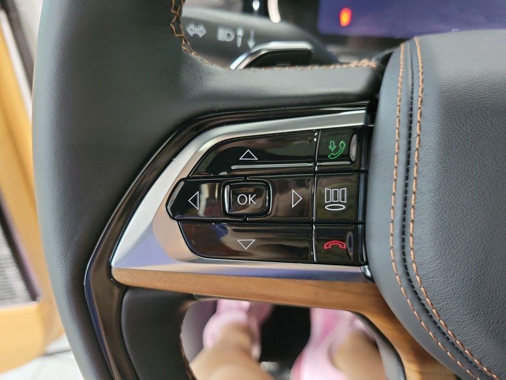 new 2025 Jeep Grand Cherokee car, priced at $63,090