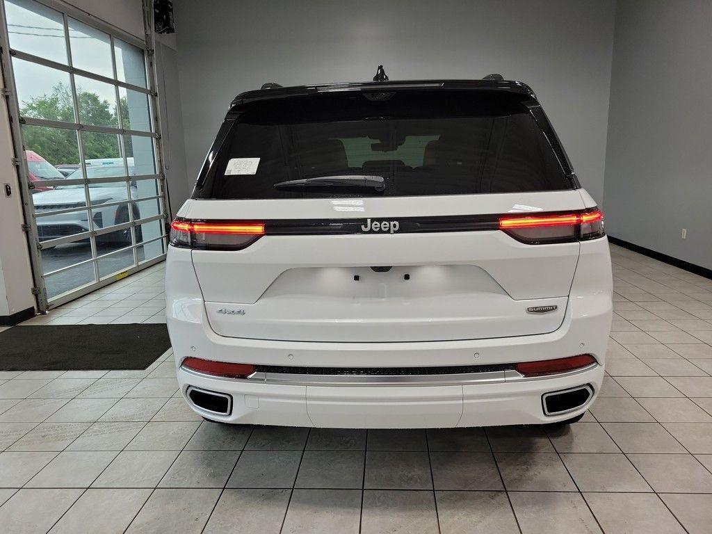 new 2025 Jeep Grand Cherokee car, priced at $63,090