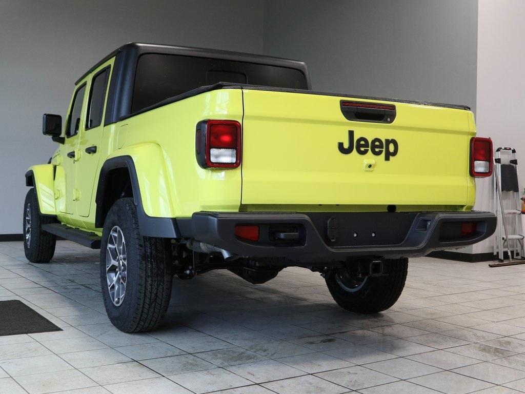 new 2024 Jeep Gladiator car, priced at $46,776