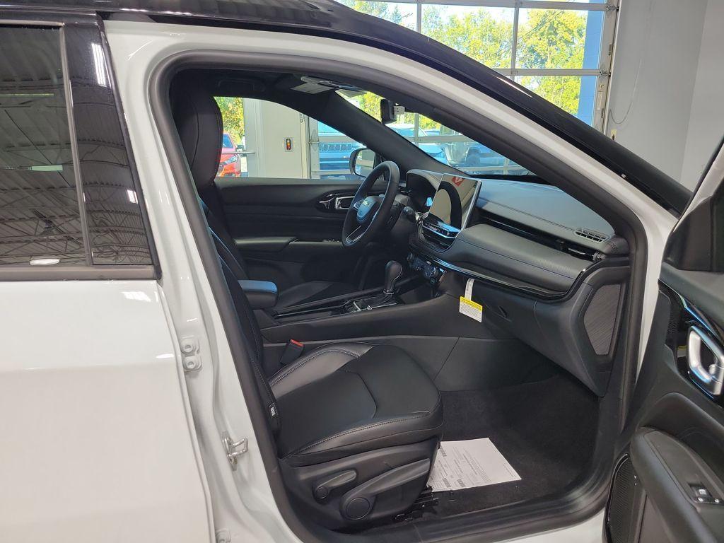new 2026 Jeep Compass car, priced at $34,750