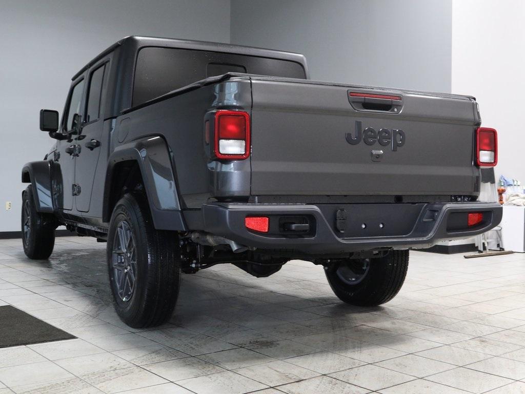 new 2024 Jeep Gladiator car, priced at $45,208