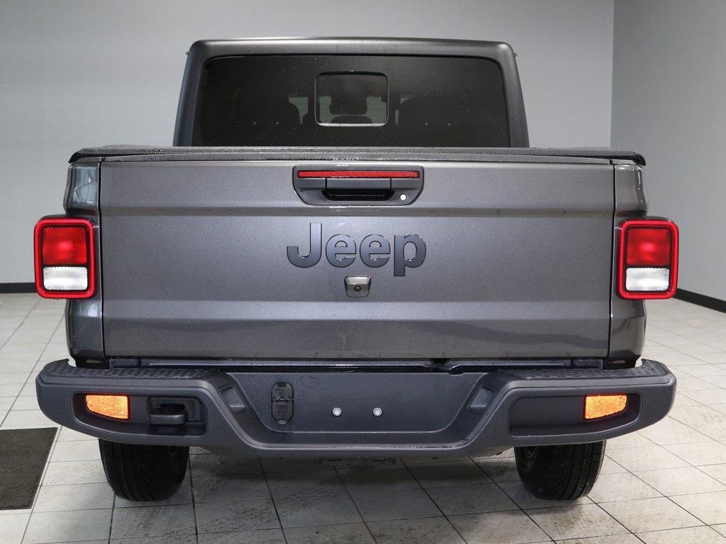 new 2024 Jeep Gladiator car, priced at $45,208