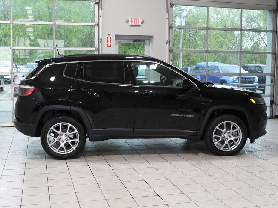 new 2024 Jeep Compass car, priced at $35,772