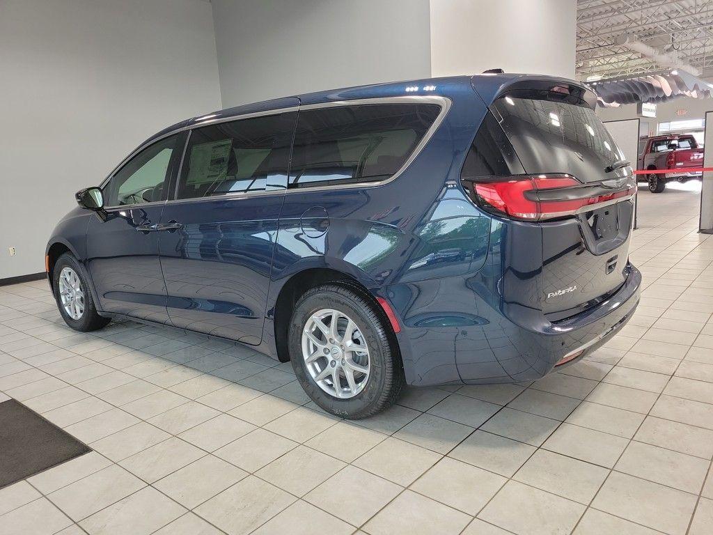 new 2025 Chrysler Pacifica car, priced at $43,114