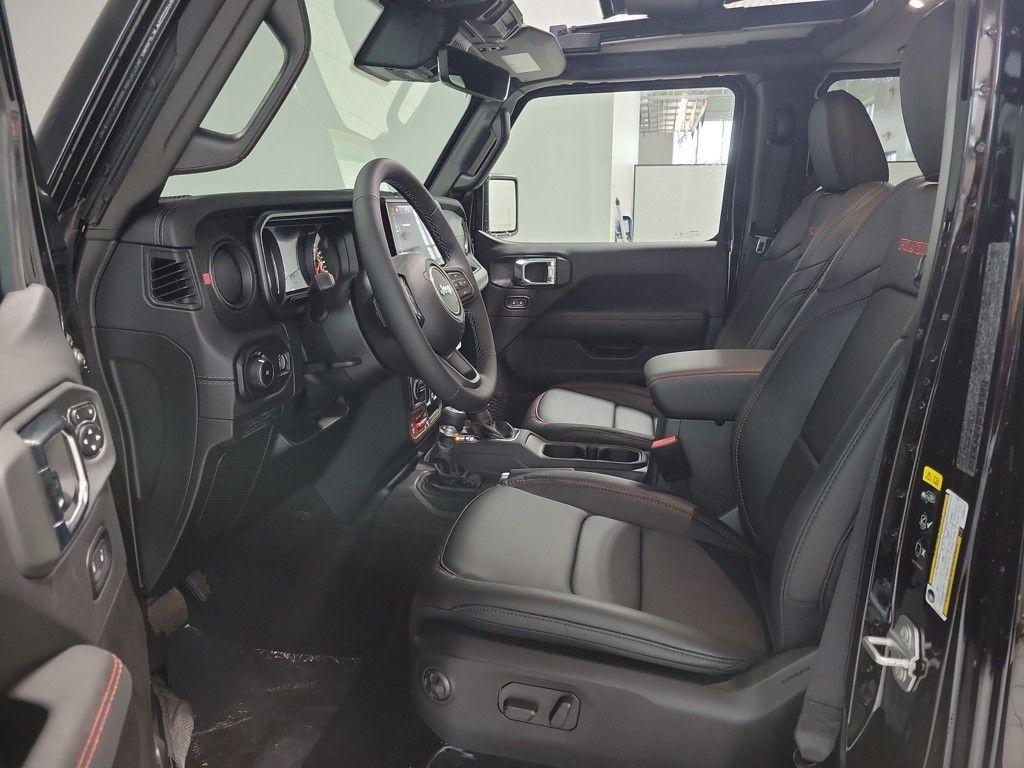 new 2025 Jeep Wrangler car, priced at $68,198